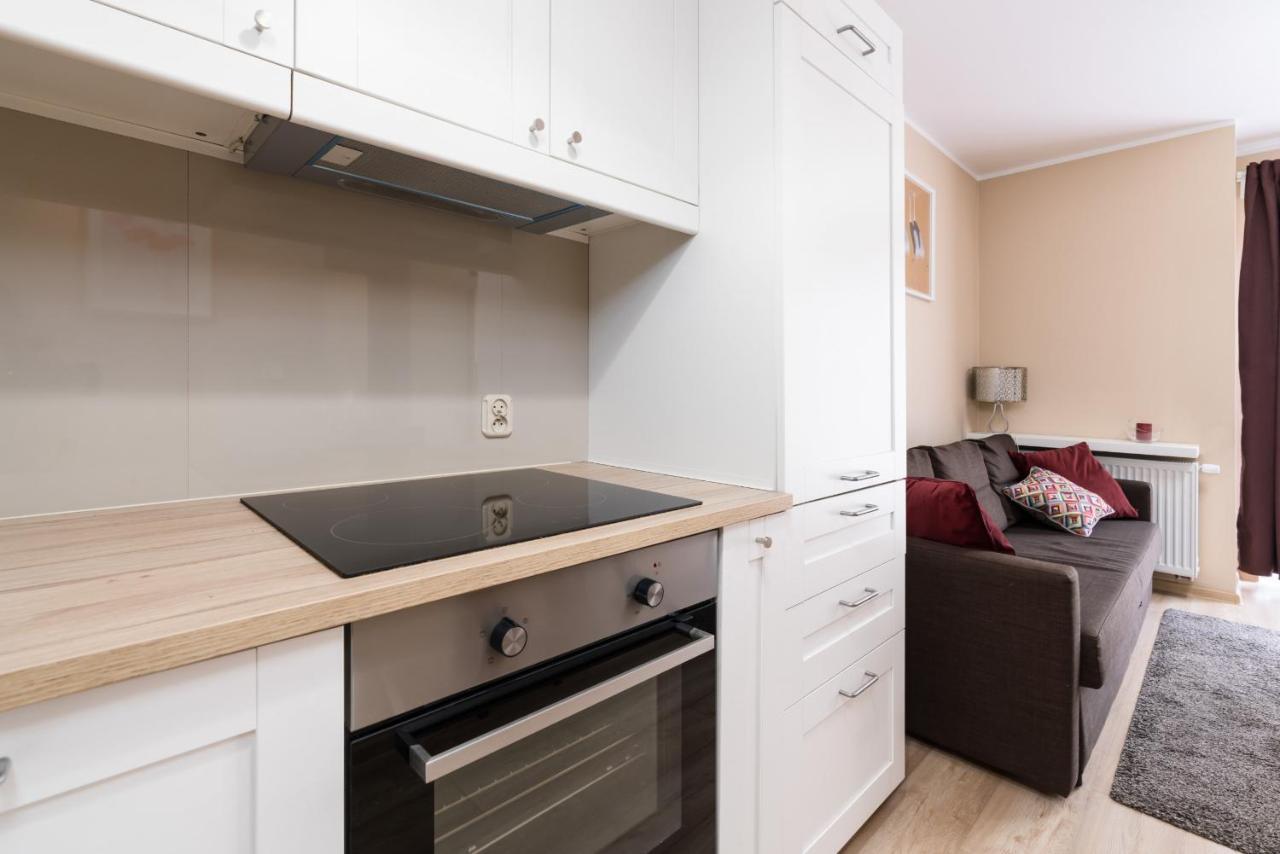Czarnieckiego Apartment With Balcony Poznan By Noclegi Renters Luaran gambar