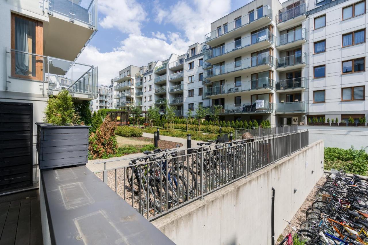 Czarnieckiego Apartment With Balcony Poznan By Noclegi Renters Luaran gambar